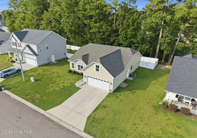 Photo 3 of Single family home for sale at 2401 Rhinestone Dr, Winterville, NC 28590 | MLS# 100602803 | Listing updated on 2026-09-14