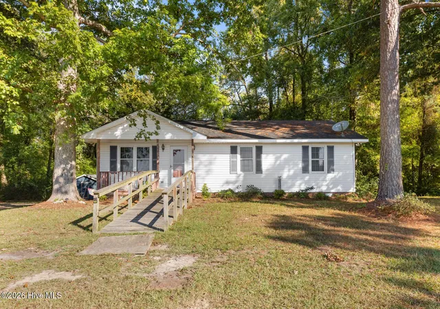 Single family home for sale at 177 Quinn Store Rd, Beulaville, NC 28518 | MLS# 100610873