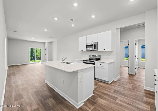 Photo 3 of Single family home for sale at 1033 Harbor Dr, Calabash, NC 28467 | MLS# 100601096 | Listing updated on 2026-09-13