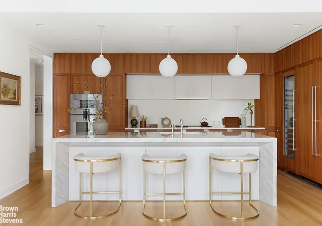 Listing Photo 4 - Condo for sale in building located at 1289 Lexington Ave, New York City, NY 10028 - Unit #18A