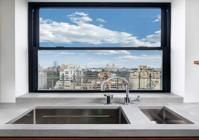 Photo 4 of Sale Pending at 784 Park Ave #PHC, New York City, NY 10021 | MLS# RLS10995367 | Listing updated on 2026-09-12