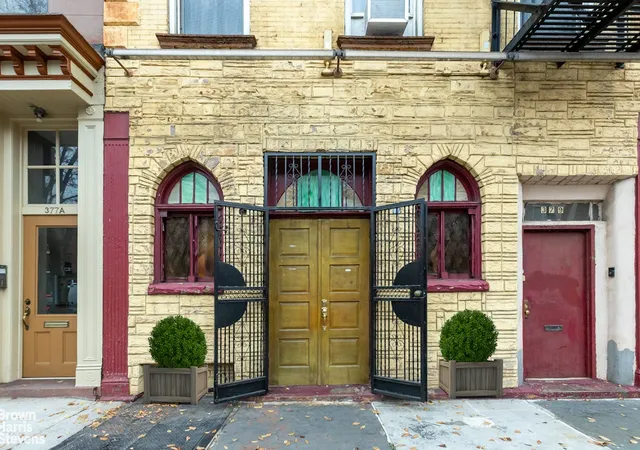 Photo 2 of Sale Pending at 379 Atlantic Ave, New York City, NY 11217 | MLS# RLS11026000 | Listing updated on 2026-10-06