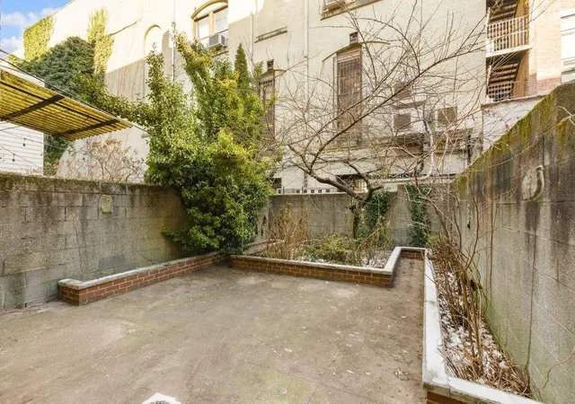 Photo 3 of Sale Pending at 117 W 75th St #TWNH, New York City, NY 10023 | MLS# RLS11030098 | Listing updated on 2026-10-07