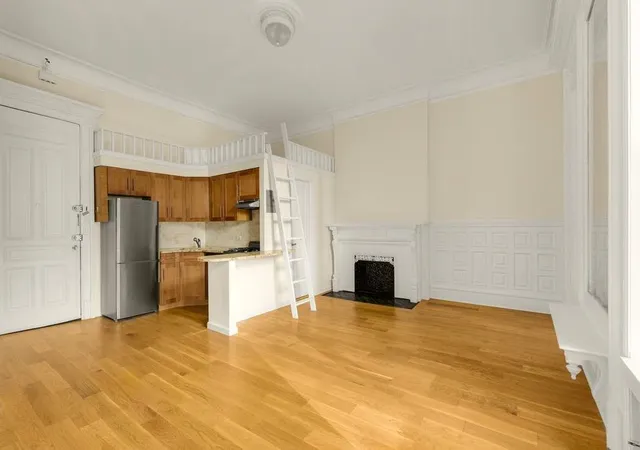 Photo 4 of Sale Pending at 117 W 75Th St #TWNH, New York City, NY 10023 | MLS# RLS11030098 | Listing updated on 2026-10-07
