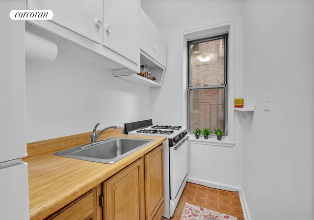 Listing Photo 5 - Condo for sale in building located at 120 Bennett Ave, New York, NY 10033 - Unit #3C