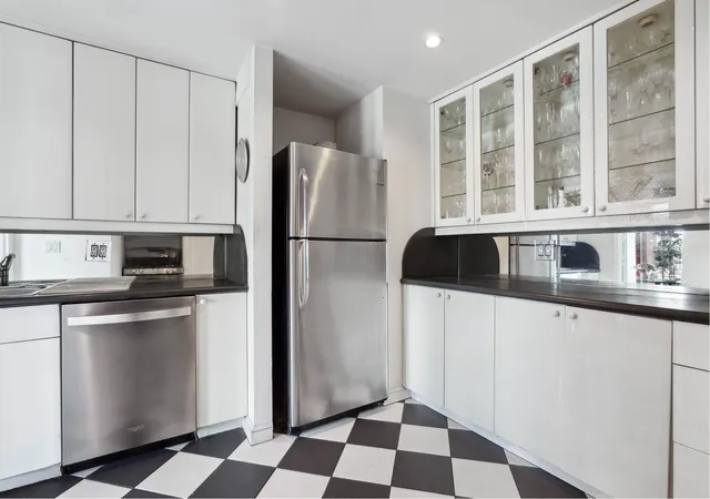 Photo 2 of Condo for sale at 33 E End Ave #2B, New York City, NY 10028 | MLS# RLS20023543 | Listing updated on 2026-10-04