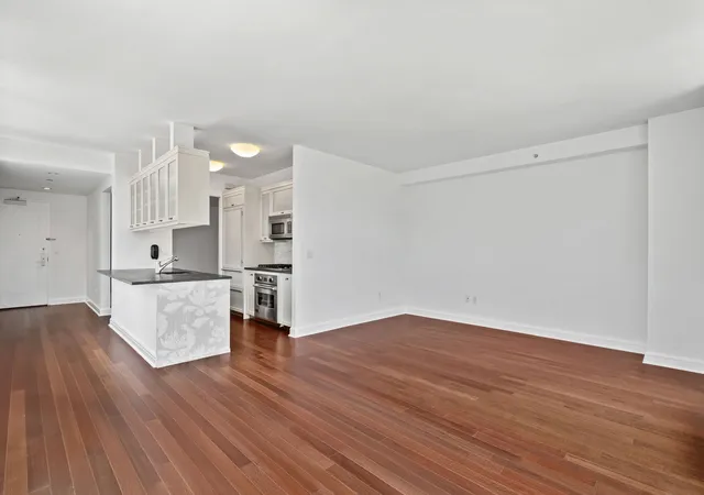 Photo 3 of House for sale at 80 Riverside Blvd #15-E, New York City, NY 10069 | MLS# RLS20024640 | Listing updated on 2026-09-08