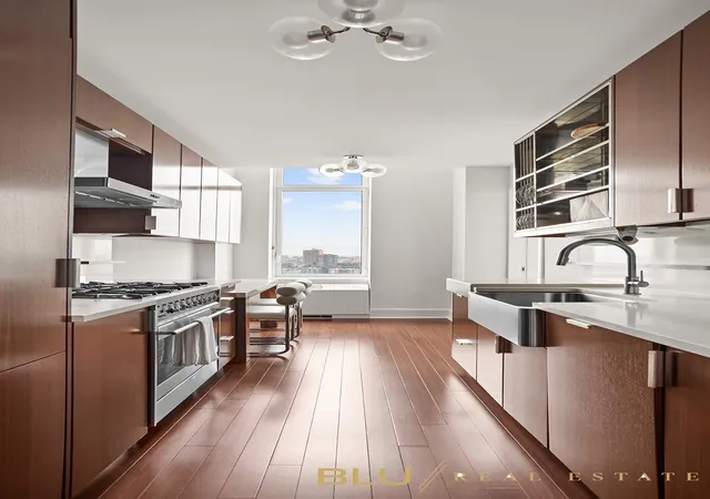 Photo 3 of Sale Pending at 60 Riverside Blvd #3501, New York City, NY 10069 | MLS# RLS20037320 | Listing updated on 2026-09-22