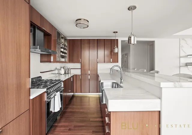 Photo 4 of Sale Pending at 60 Riverside Blvd #3501, New York City, NY 10069 | MLS# RLS20037320 | Listing updated on 2026-09-22