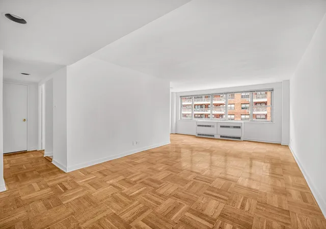 Listing Photo 3 - Condo for sale in building located at 233 E 70Th St, New York City, NY 10021 - Unit #10T