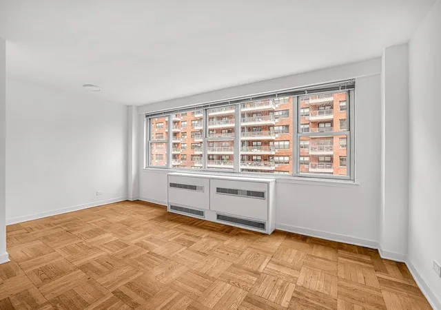 Listing Photo 5 - Condo for sale in building located at 233 E 70Th St, New York City, NY 10021 - Unit #10T