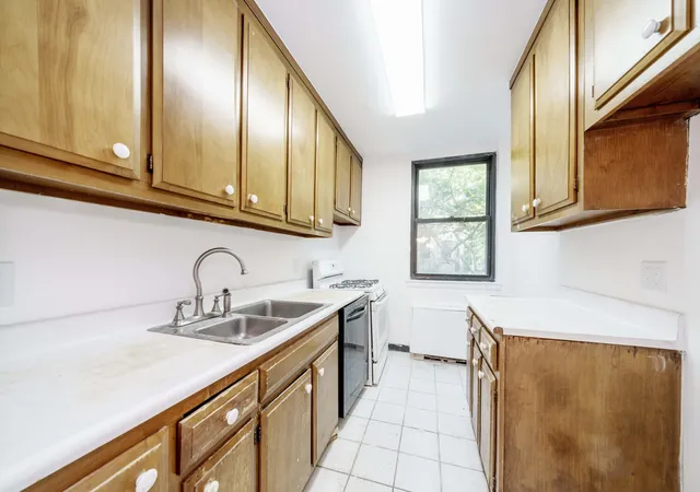 Photo 4 of House for sale at 420 E 51st Street #4C, New York, NY 10022 | MLS# RLS20044271 | Listing updated on 2026-08-31