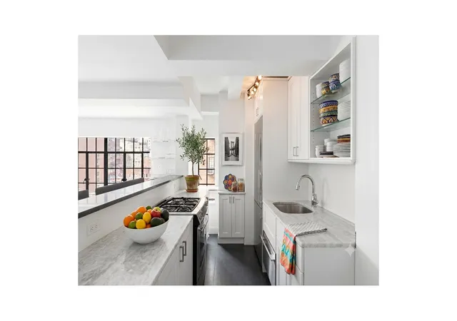 Photo 2 of Condo for sale at 10 Park Ave #16A, New York City, NY 10016 | MLS# RLS20045595 | Listing updated on 2026-08-30