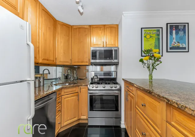 Photo 3 of Sale Pending at 340 E 93rd Street #23G, New York City, NY 10128 | MLS# RLS20051248 | Listing updated on 2026-10-01