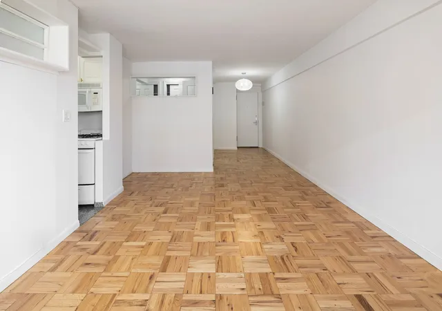 Photo 2 of Condo for sale at 425 E 63rd St #W11B, New York City, NY 10065 | MLS# RLS20053185 | Listing updated on 2026-09-25