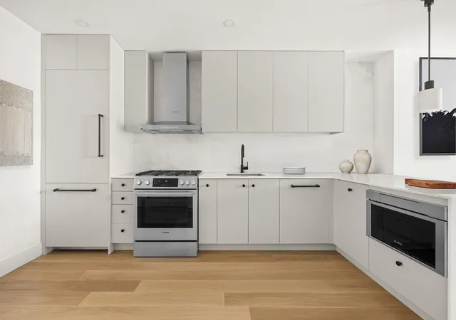 Listing Photo 4 - Condo for sale in building located at 696 Chauncey St, New York City, NY 11207 - Unit #1R