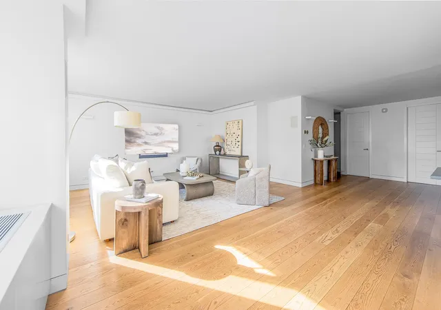 Listing Photo 5 - Condo for sale in building located at 220 E 65Th St, New York City, NY 10065 - Unit #21-M