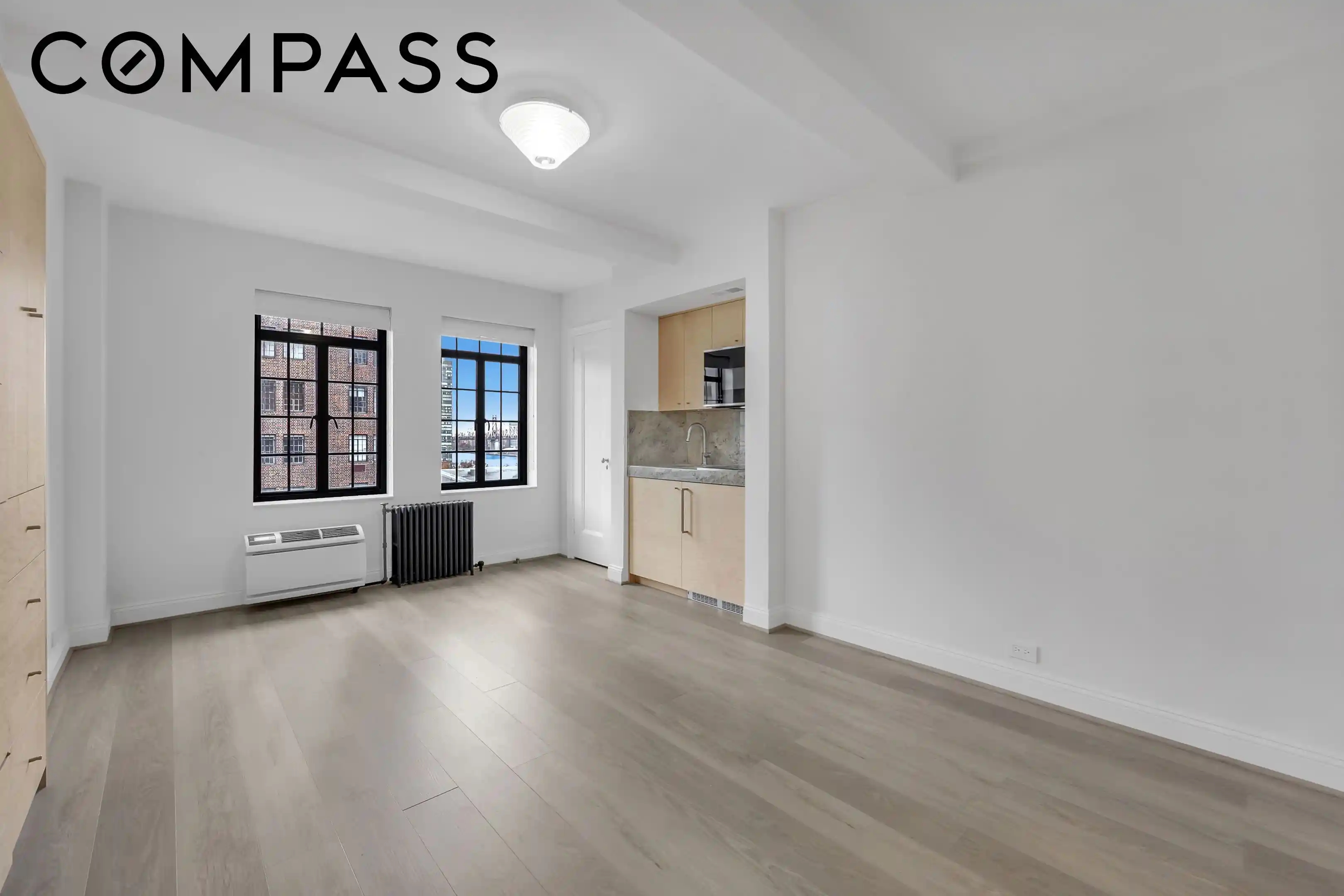 Listing Photo 1 - Condo for sale in building located at 25 Tudor City Pl, New York City, NY 10017 - Unit #1103