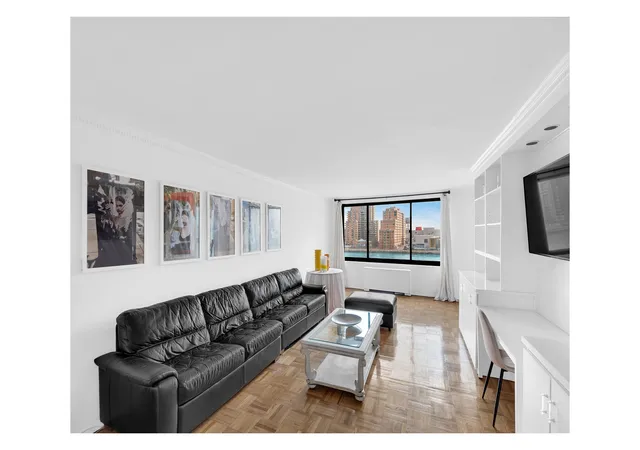 Photo 2 of Sale Pending at 530 E 72nd Street #3F, New York, NY 10021 | MLS# RLS20060481 | Listing updated on 2026-09-13
