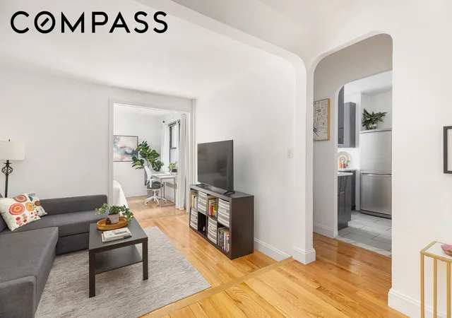 Photo 2 of Sale Pending at 160 W 85th Street #3F, New York City, NY 10024 | MLS# RLS20065114 | Listing updated on 2026-10-01