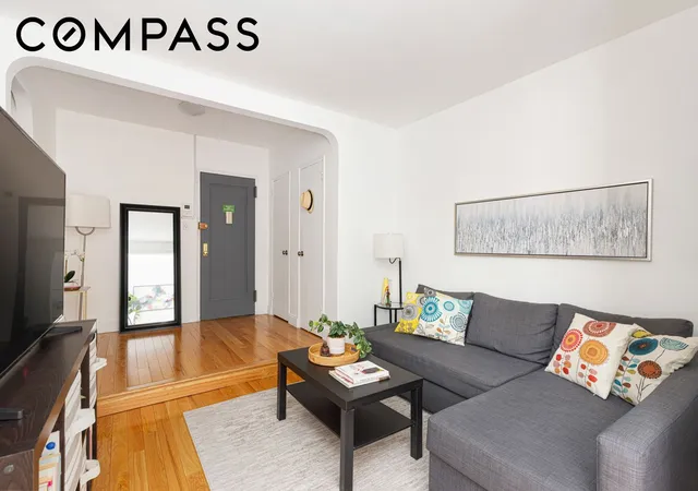 Photo 3 of Sale Pending at 160 W 85th Street #3F, New York City, NY 10024 | MLS# RLS20065114 | Listing updated on 2026-10-01
