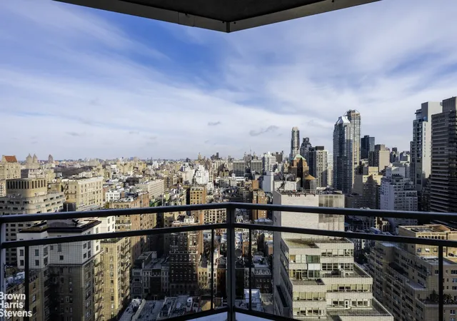 118 E 60Th St, 118 E 60Th St, New York City, NY 10022