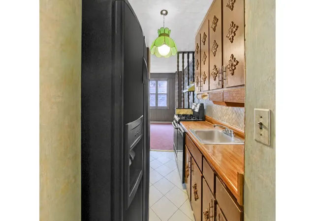 Listing Photo 3 - Condo for sale in building located at 2932 W 5Th St, New York City, NY 11224 - Unit #2C
