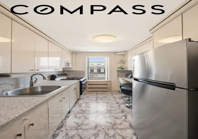 Listing Photo 5 - Condo for sale in building located at 2620 Ocean Pkwy, New York, NY 11235 - Unit #4C