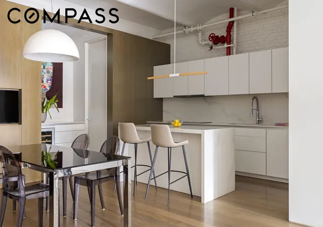 Photo 3 of Sale Pending at 543 Broadway #6, New York, NY 10012 | MLS# RLS20070459 | Listing updated on 2026-09-23