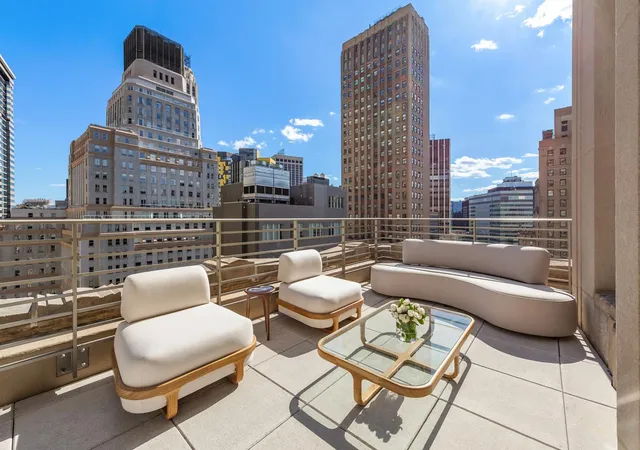 Photo 3 of Condo for sale at 1 Wall St #3306, New York City, NY 10005 | MLS# RLS20070589 | Listing updated on 2026-08-31
