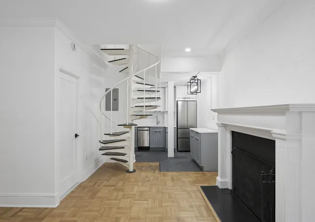 Photo 2 of Multi family home for sale at 134 W 80th Street #PARLOR, New York City, NY 10024 | MLS# RLS20070709 | Listing updated on 2026-10-07