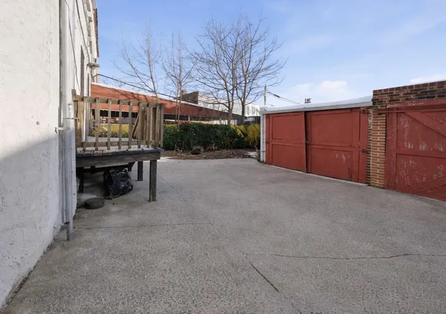 Photo 2 of Sale Pending at 124 Lott Ave, New York City, NY 11212 | MLS# RLS20070803 | Listing updated on 2026-10-06