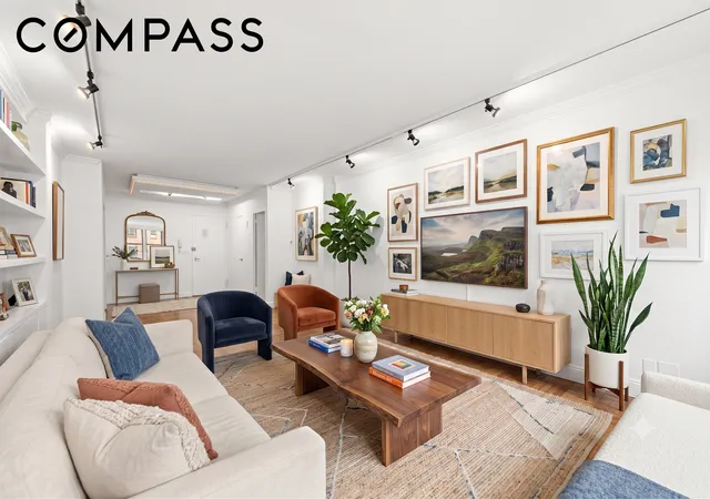 Listing Photo 5 - Condo for sale in building located at 333 E 69Th St, New York City, NY 10021 - Unit #3A