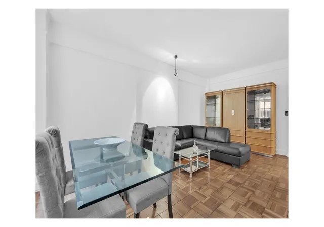 Sale Pending at 25 Central Park W #4W, New York City, NY 10023 | MLS# RLS20073977 | Listing updated on 2026-09-23