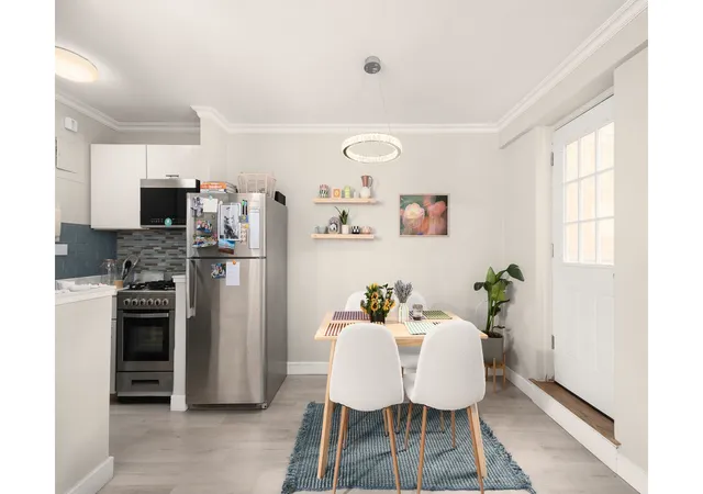 Photo 2 of Sale Pending at 301 E 63rd Street #2K, New York, NY 10065 | MLS# RLS20074005 | Listing updated on 2026-09-05