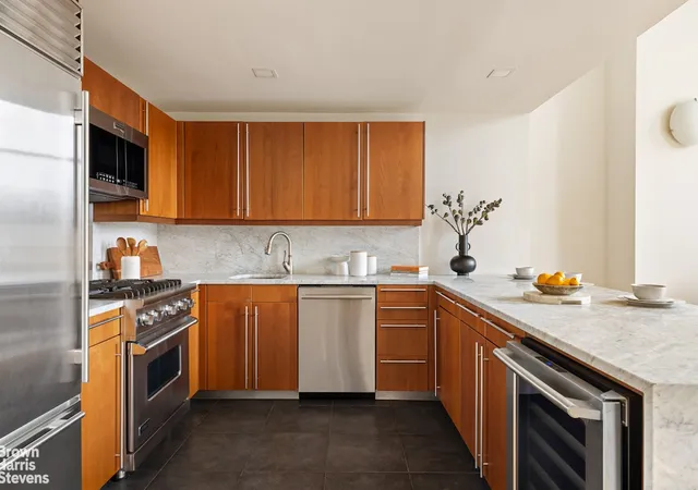 Photo 2 of Sale Pending at 305 2nd Avenue #542, New York City, NY 10003 | MLS# RLS20074271 | Listing updated on 2026-09-03