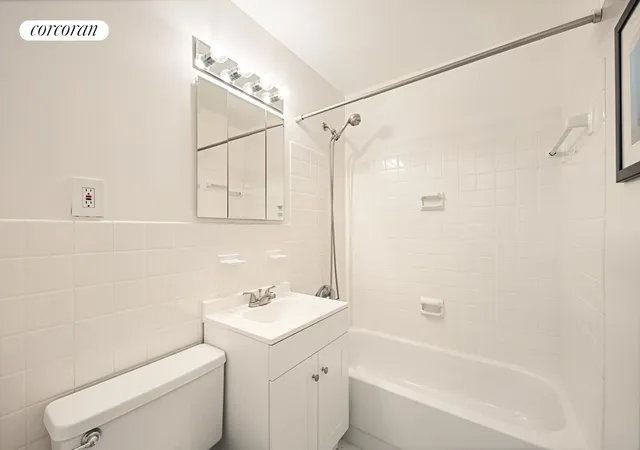 Photo 4 of Sale Pending at 250 Mercer St #B907, New York City, NY 10012 | MLS# RLS20074323 | Listing updated on 2026-09-10