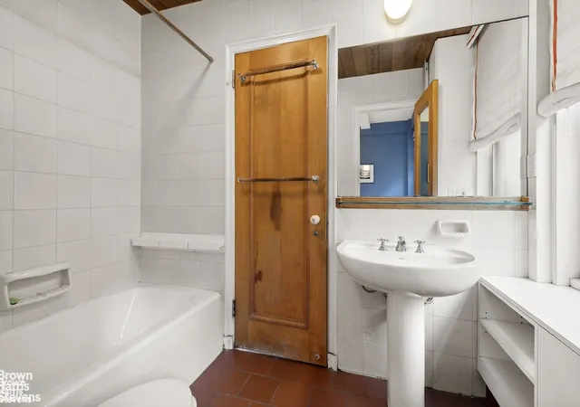 Photo 4 of Sale Pending at 435 E 57th Street #7B, New York City, NY 10022 | MLS# RLS20074656 | Listing updated on 2026-08-31