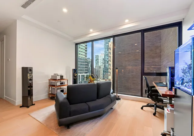 Photo 1 of Condo for sale at 5 Court Sq #7-G, Long Island City, NY 11101 | MLS# RLS20074909 | Listing updated on 2026-09-08