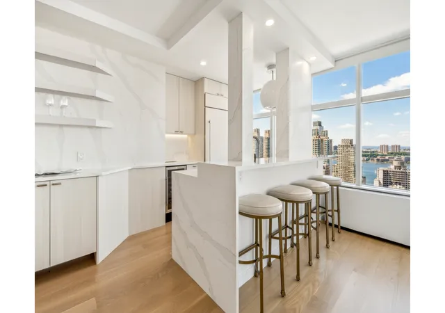 Photo 4 of House for sale at 160 W 66th Street #29B, New York City, NY 10023 | MLS# RLS20074920 | Listing updated on 2026-09-29