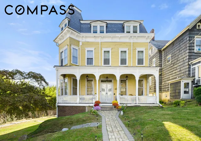 Single family home for sale at 351 St Pauls Ave, New York City, NY 10304 | MLS# RLS20057578