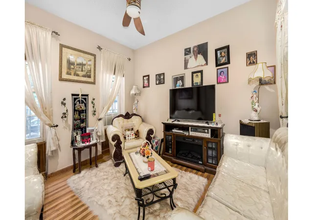 Photo 3 of Sale Pending at 315 E 28th Street, New York City, NY 11226 | MLS# RLS20075382 | Listing updated on 2026-09-10