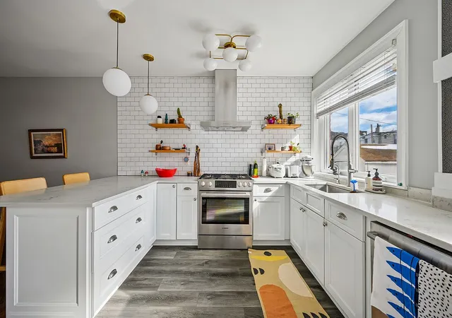 Photo 3 of Sale Pending at 274 Parkville Ave, New York City, NY 11230 | MLS# RLS20075458 | Listing updated on 2026-09-10