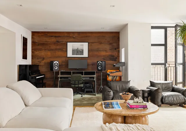 Photo 4 of Single family home for sale at 374 Broome St #4N, New York City, NY 10013 | MLS# RLS20075807 | Listing updated on 2026-08-31