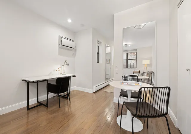 Listing Photo 4 - Condo for sale in building located at 788 9Th Ave, New York, NY 10019 - Unit #5C