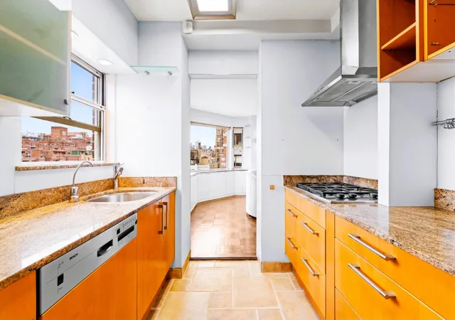 Listing Photo 5 - Condo for sale in building located at 174 E 74Th St, New York City, NY 10021 - Unit #14C