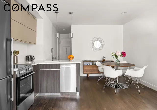 Photo 5 of Sale Pending at 45 Tudor City Pl #2111, New York, NY 10017 | MLS# RLS20059643 | Listing updated on 2026-08-31