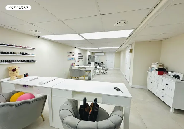 Listing Photo 5 - Condo for sale in building located at 404 Brighton Bch Ave, New York City, NY 11235