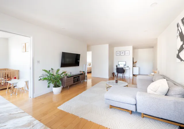 Photo 1 of Sale Pending at 300 E 71st Street #12N, New York, NY 10021 | MLS# RLS20079617 | Listing updated on 2026-09-21