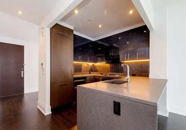 Photo 4 of House for sale at 50 Riverside Blvd #14H, New York City, NY 10069 | MLS# RLS20080720 | Listing updated on 2026-09-10